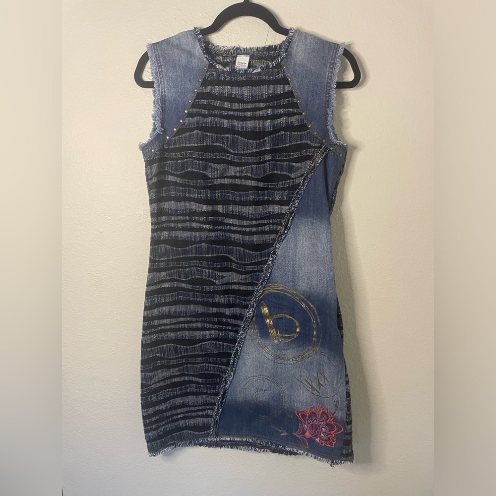 Sleeveless Mixed-Denim Blue Patterned Shift Dress